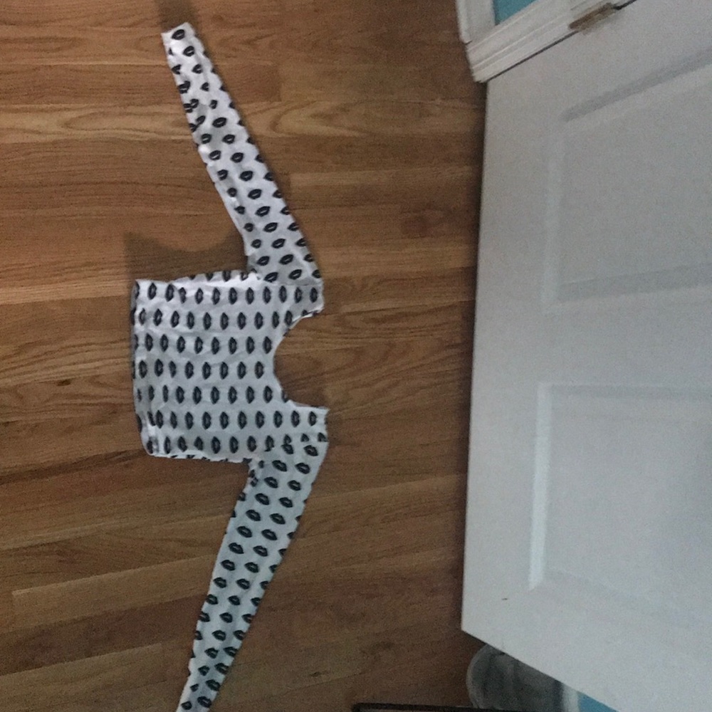 American apparel white kiss crop top